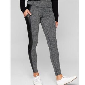 Athleta Herringbone Luxe Metro Drifter Black Herringbone Leggings Size Small